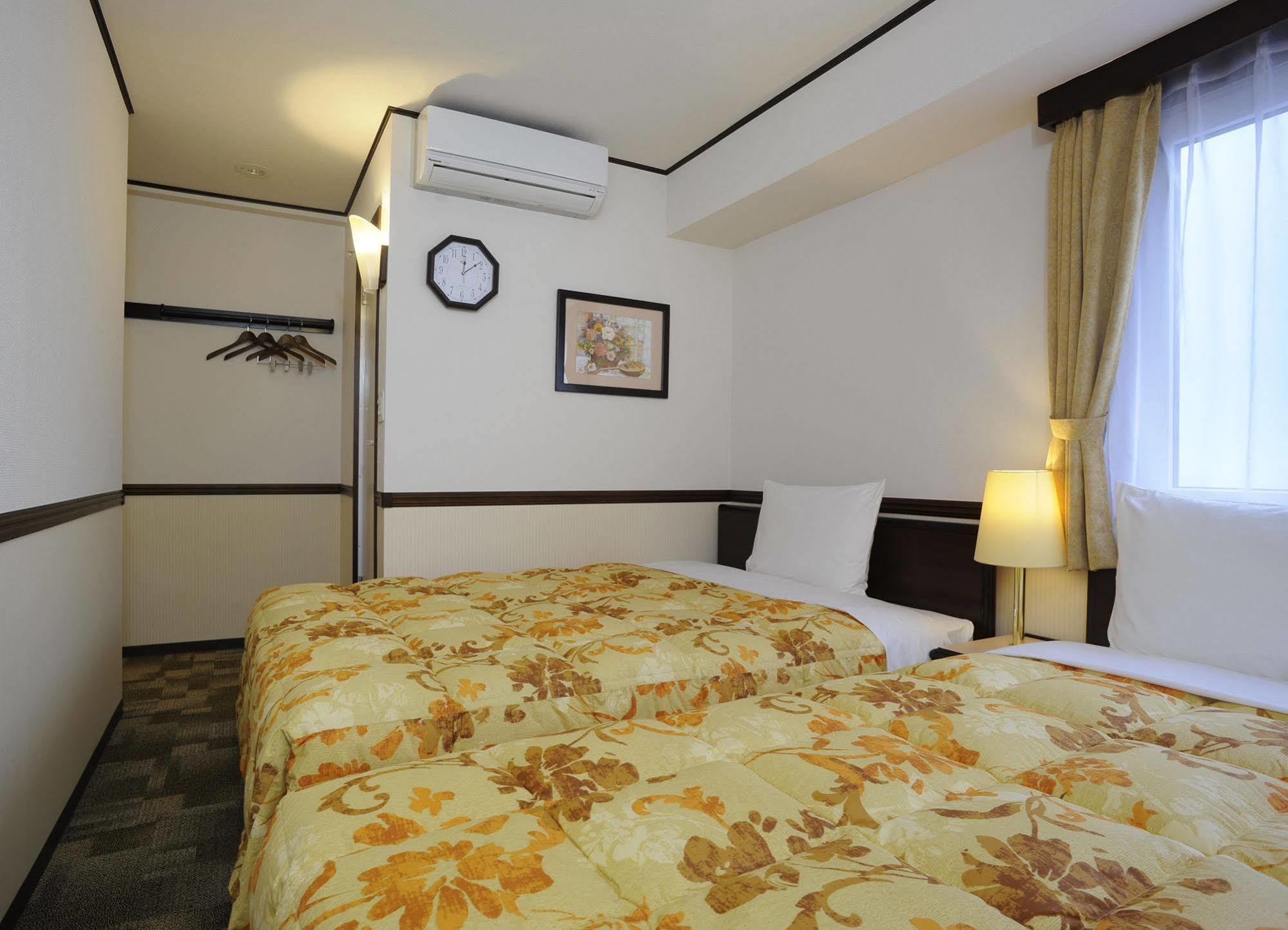 Toyoko Inn Shin-Yamaguchi-Eki Shinkansen-Guchi מראה חיצוני תמונה