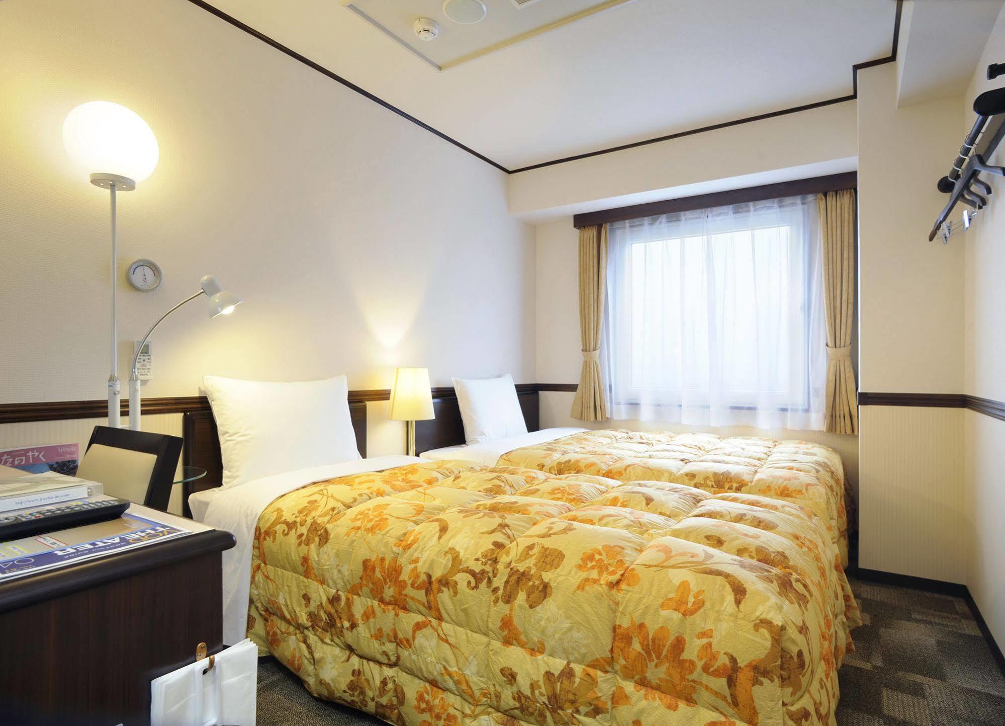 Toyoko Inn Shin-Yamaguchi-Eki Shinkansen-Guchi מראה חיצוני תמונה